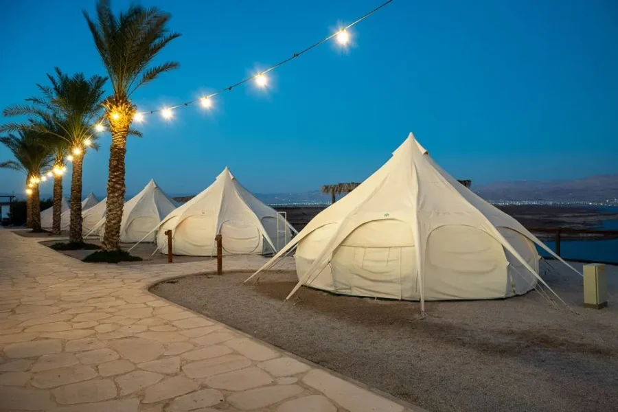 retreat-tents-night